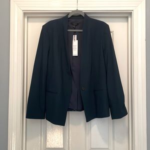 Ann Taylor Navy Suit Jacket. NWT Size 18